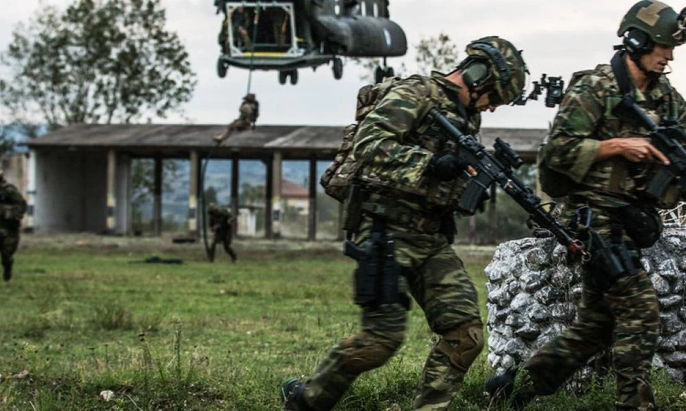 Έκτακτες προμήθειες για τις Ειδικές Δυνάμεις και το Πεζικό